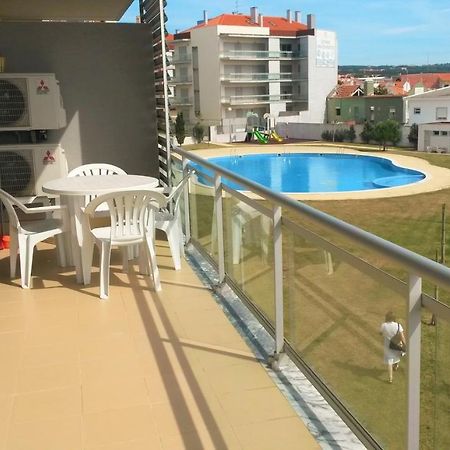 Alojamentos Campo & Mar-T2 Com Piscina São Martinho do Porto Eksteriør bilde