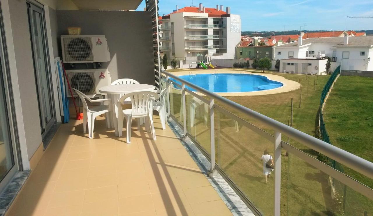 Alojamentos Campo & Mar-T2 Com Piscina São Martinho do Porto Eksteriør bilde