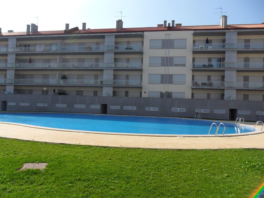 Alojamentos Campo & Mar-T2 Com Piscina São Martinho do Porto Eksteriør bilde