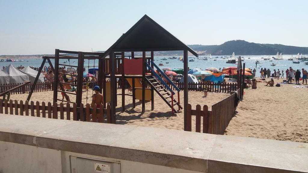 Alojamentos Campo & Mar-T2 Com Piscina São Martinho do Porto Eksteriør bilde