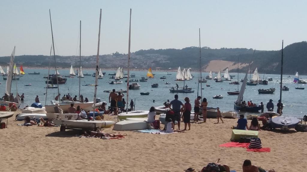Alojamentos Campo & Mar-T2 Com Piscina São Martinho do Porto Eksteriør bilde